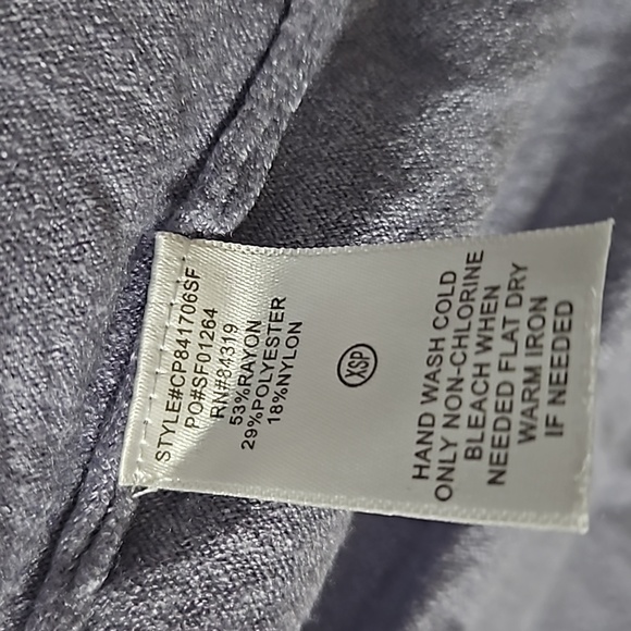 *NWT* Evolution by Cyrus Scalloped Trim Cardigan Sweater - Picture 5 of 8